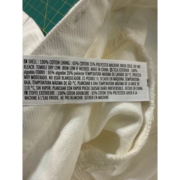 English Factory Destroyed Mom Jeans White Distressed Flipped Pocket Sz 25 NWT - Picture 5 of 12